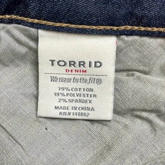 Torrid Curvy Skinny Dark Blue Denim Jeans, size 18 Extra Short - Picture 10 of 16